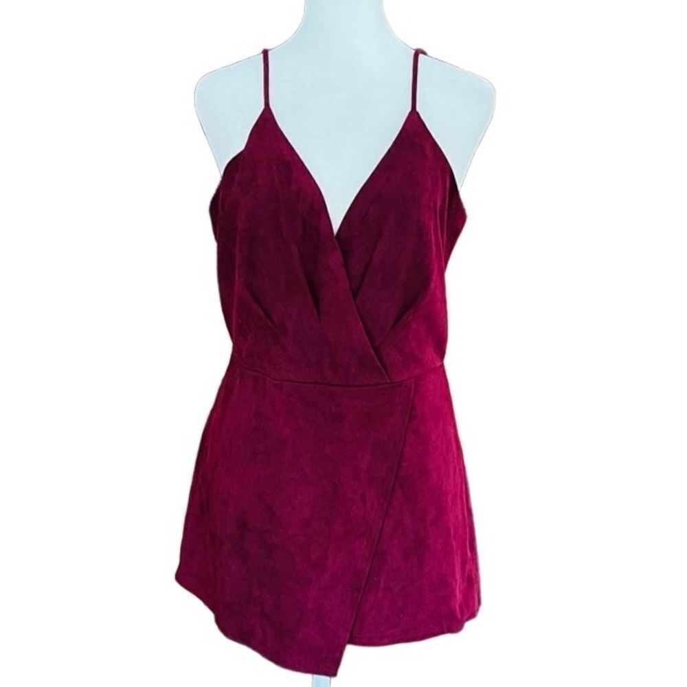 MOD on Trend burgundy faux wrap style spaghetti strap faux suede romper size M.